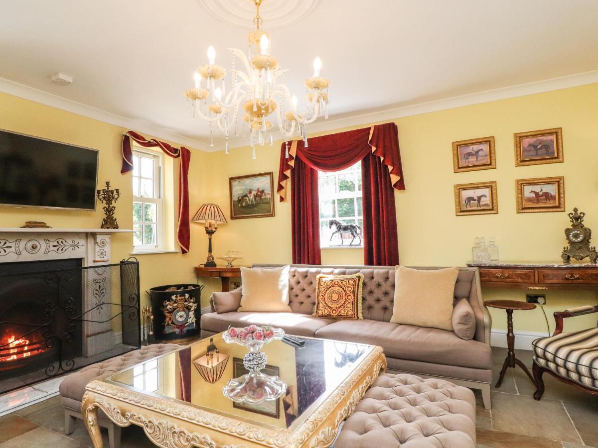 Villa Moor End Manor à Poulton-le-Fylde Extérieur photo