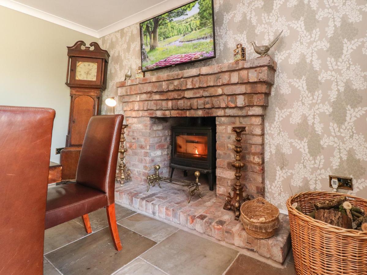Villa Moor End Manor à Poulton-le-Fylde Extérieur photo