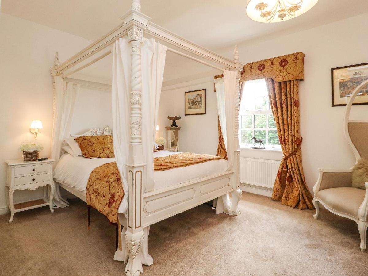 Villa Moor End Manor à Poulton-le-Fylde Extérieur photo