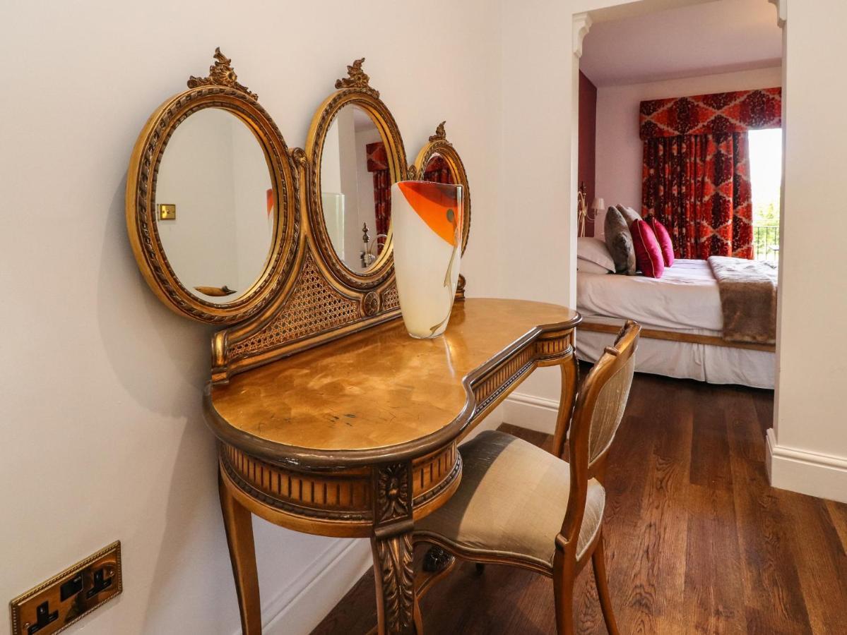 Villa Moor End Manor à Poulton-le-Fylde Extérieur photo