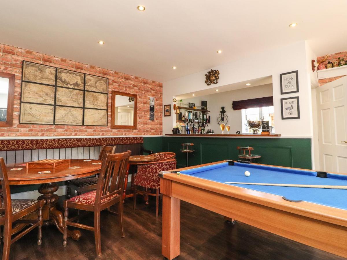 Villa Moor End Manor à Poulton-le-Fylde Extérieur photo