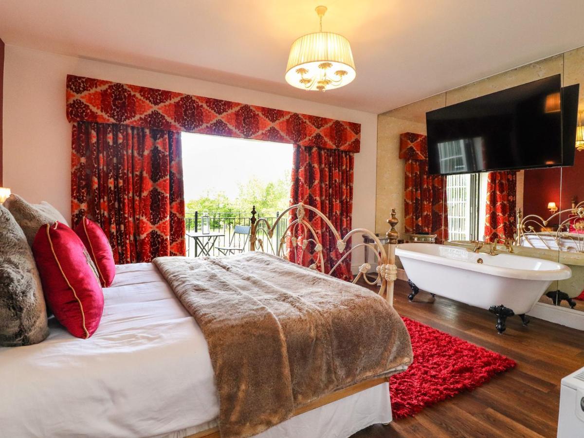 Villa Moor End Manor à Poulton-le-Fylde Extérieur photo