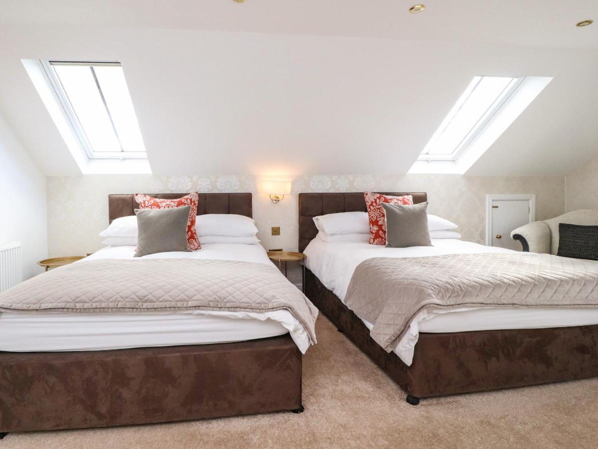 Villa Moor End Manor à Poulton-le-Fylde Extérieur photo